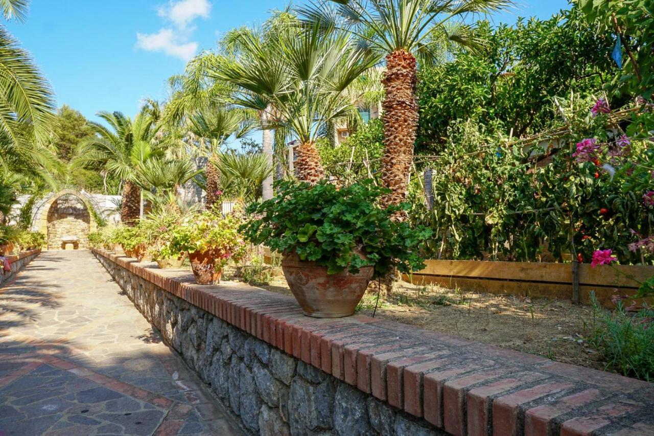 Villa Caterina - Solemar Sicilia チェファル エクステリア 写真