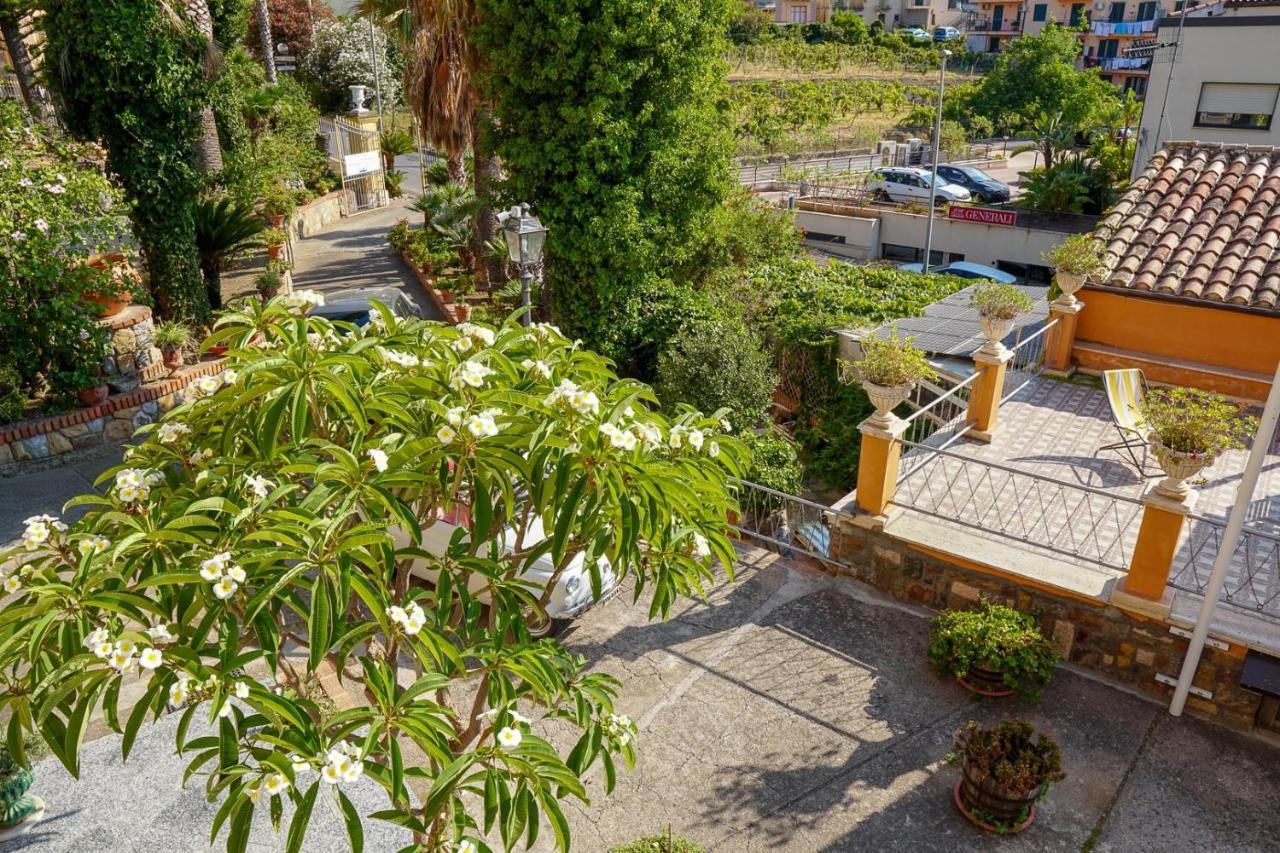 Villa Caterina - Solemar Sicilia チェファル エクステリア 写真