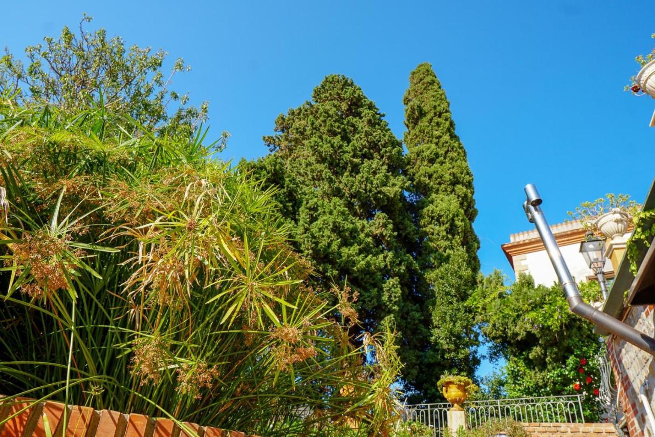Villa Caterina - Solemar Sicilia チェファル エクステリア 写真